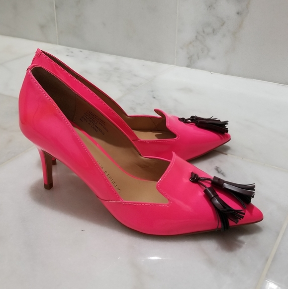 Banana Republic Shoes - Banana Republic Hot Pink Avila Tassel Pumps